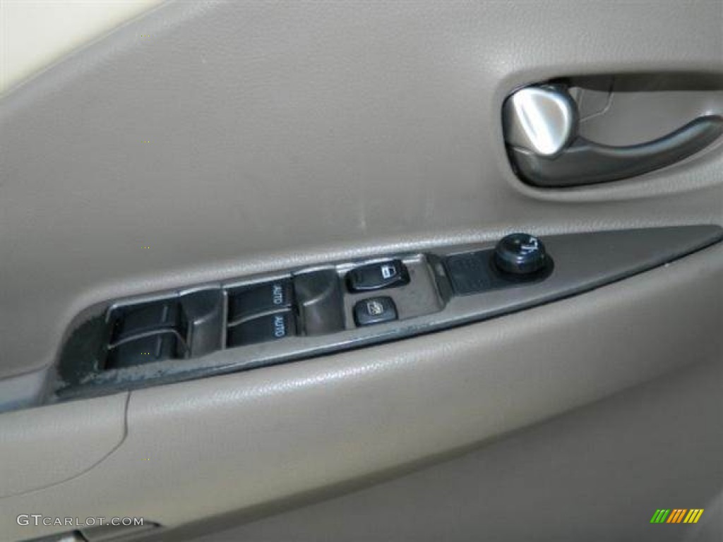 2002 Altima 3.5 SE - Seascape Light Blue / Blond Beige photo #16