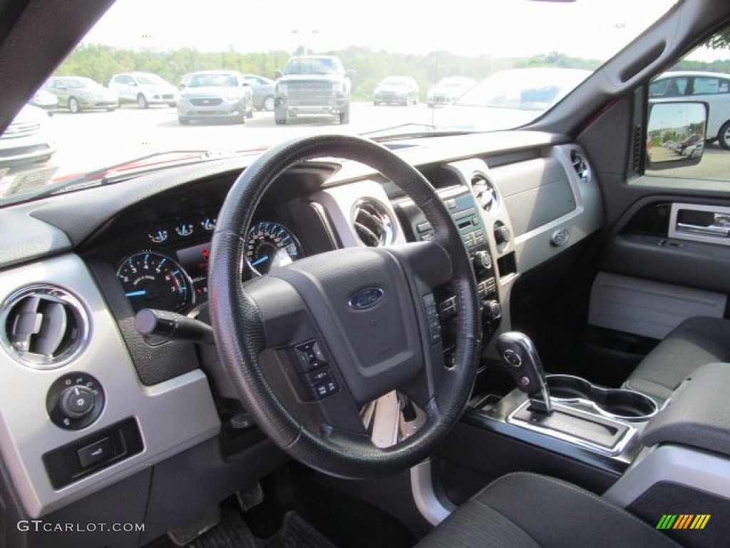 2011 F150 FX4 SuperCrew 4x4 - Race Red / Black photo #17