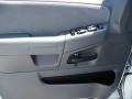 2005 Oxford White Ford Explorer XLT  photo #23