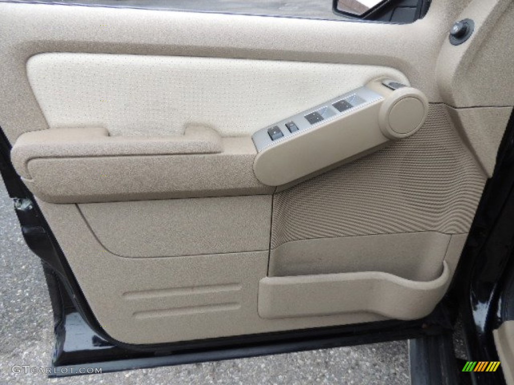 2010 Mercury Mountaineer V6 AWD Door Panel Photos