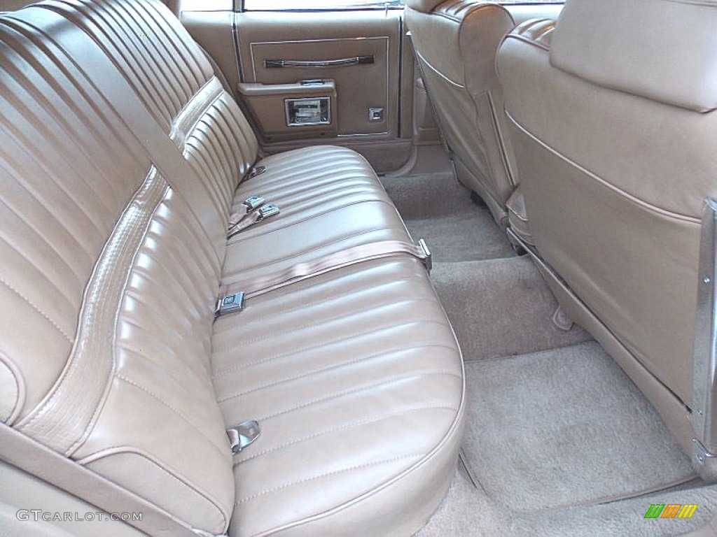 Doeskin Interior 1982 Oldsmobile Custom Cruiser Wagon Photo #76754213