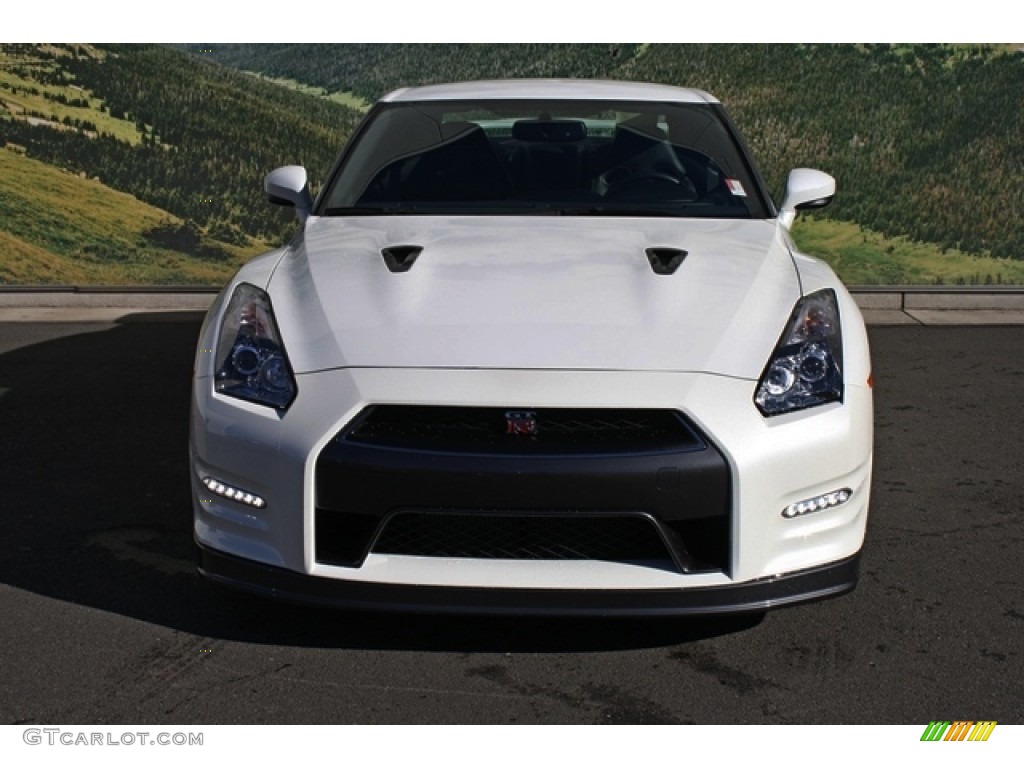 Pearl White 2013 Nissan GT-R Premium Exterior Photo #76754471