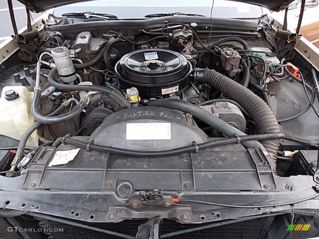 1982 Oldsmobile Custom Cruiser Wagon 5.7 Liter OHV 16-Valve Diesel V8 Engine Photo #76754912