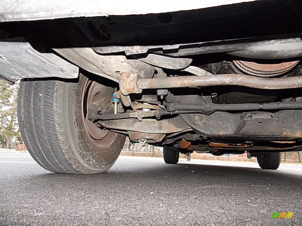 1982 Oldsmobile Custom Cruiser Wagon Undercarriage Photo #76754981