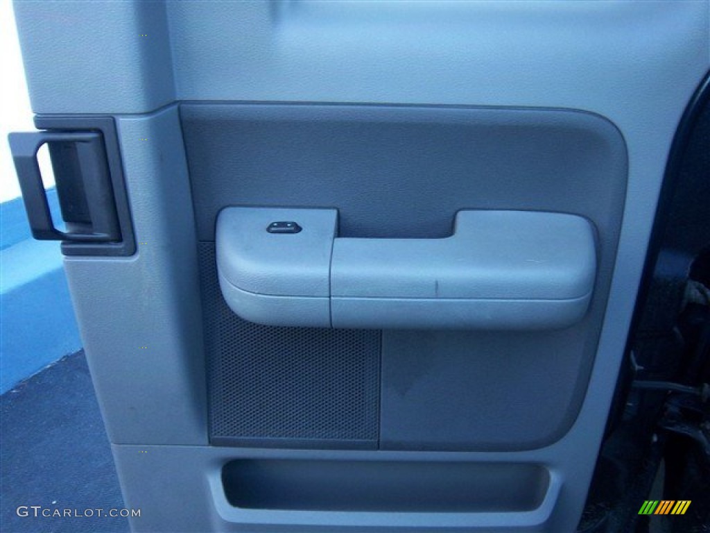 2005 F150 XLT SuperCab - True Blue Metallic / Medium Flint/Dark Flint Grey photo #16