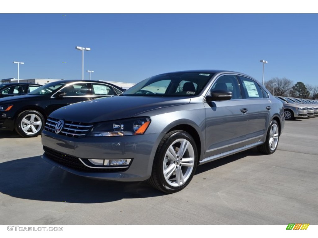 Platinum Gray Metallic 2013 Volkswagen Passat TDI SEL Exterior Photo #76756353