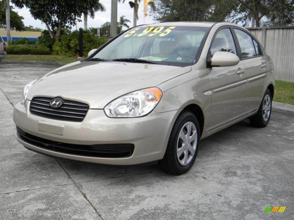2007 Hyundai Accent GLS Sedan Exterior Photos