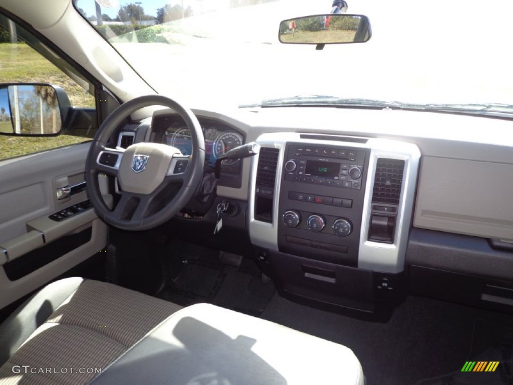 2010 Ram 1500 SLT Quad Cab - Stone White / Dark Slate/Medium Graystone photo #11