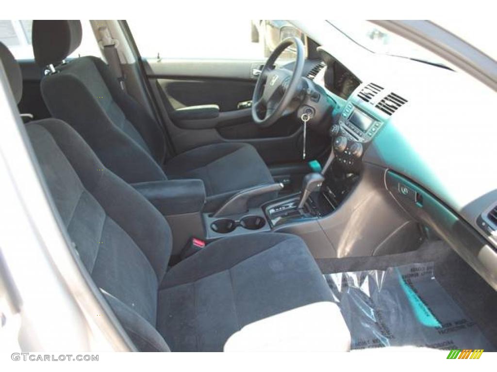 2006 Accord SE Sedan - Alabaster Silver Metallic / Black photo #22