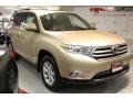 2013 Sandy Beach Metallic Toyota Highlander SE 4WD  photo #1