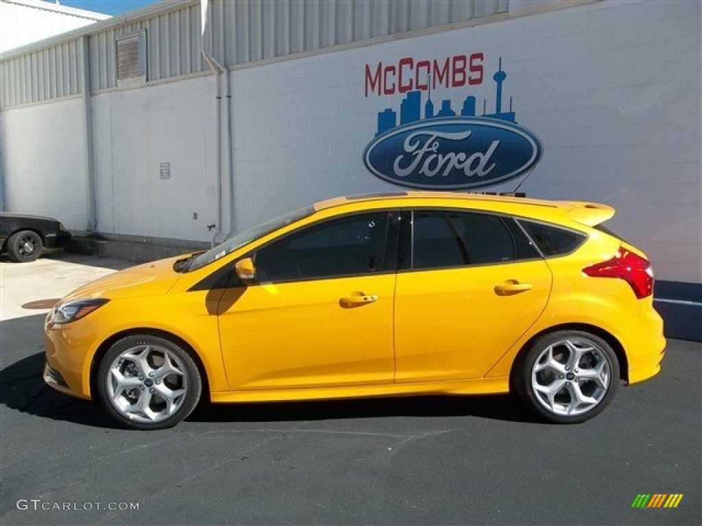 2013 Focus ST Hatchback - Tangerine Scream Tri-Coat / ST Charcoal Black Full-Leather Recaro Seats photo #3