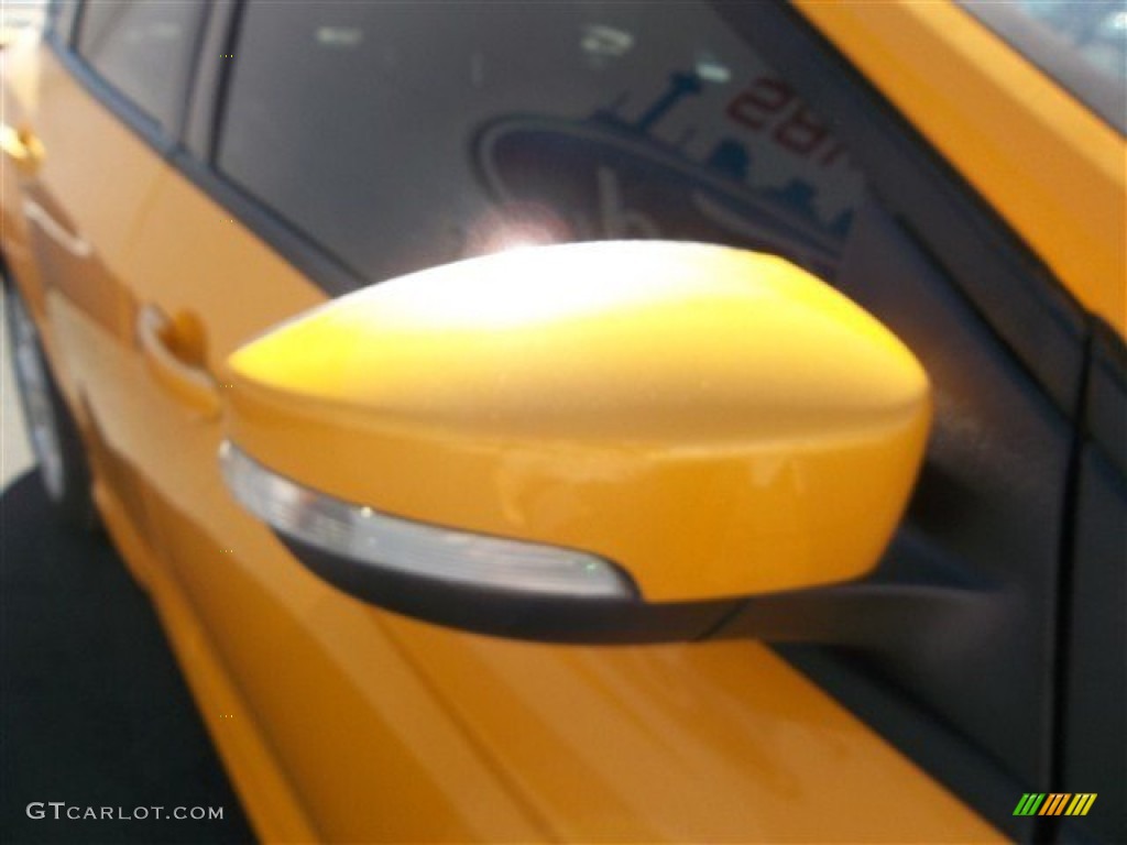 2013 Focus ST Hatchback - Tangerine Scream Tri-Coat / ST Charcoal Black Full-Leather Recaro Seats photo #13