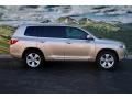 Sandy Beach Metallic - Highlander Limited 4WD Photo No. 2