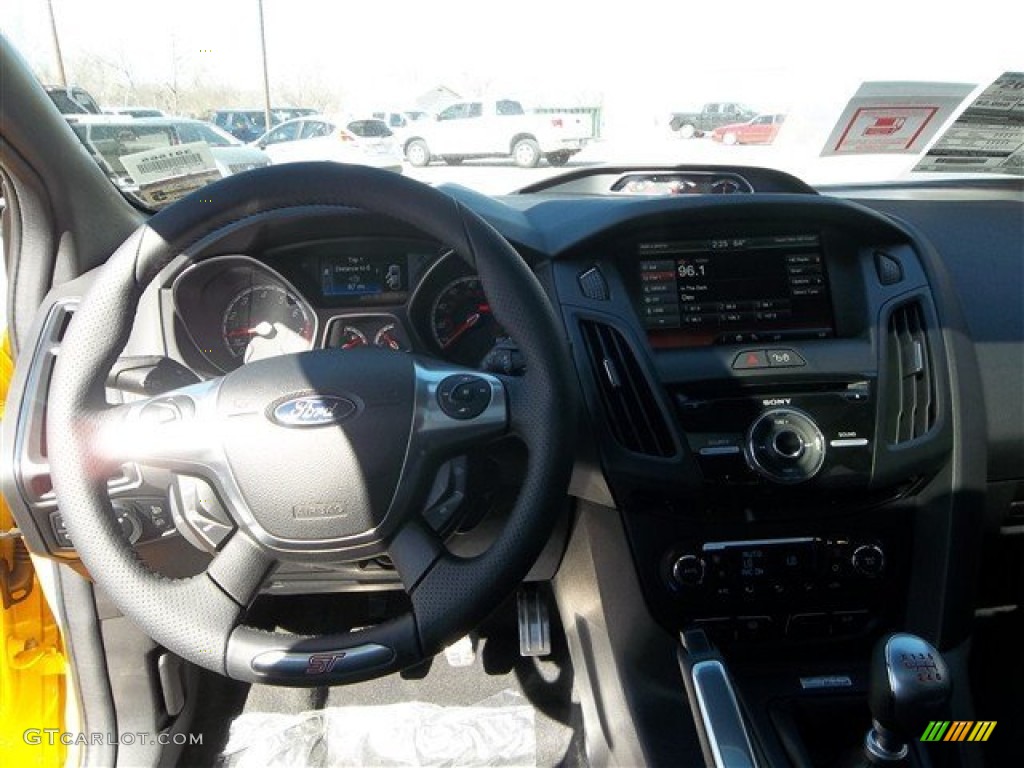 2013 Focus ST Hatchback - Tangerine Scream Tri-Coat / ST Charcoal Black Full-Leather Recaro Seats photo #26