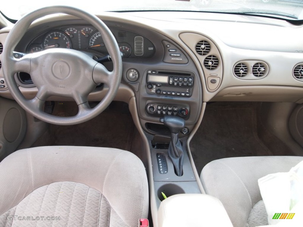 2005 Bonneville SE - Sedona Beige Metallic / Taupe photo #20