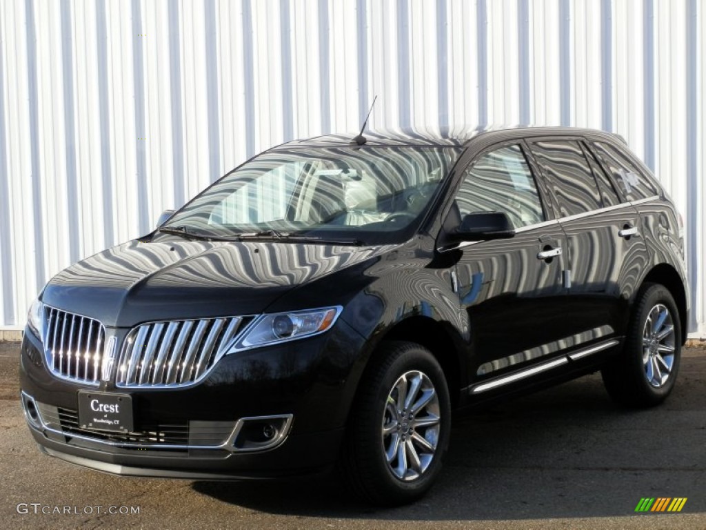 Tuxedo Black Lincoln MKX