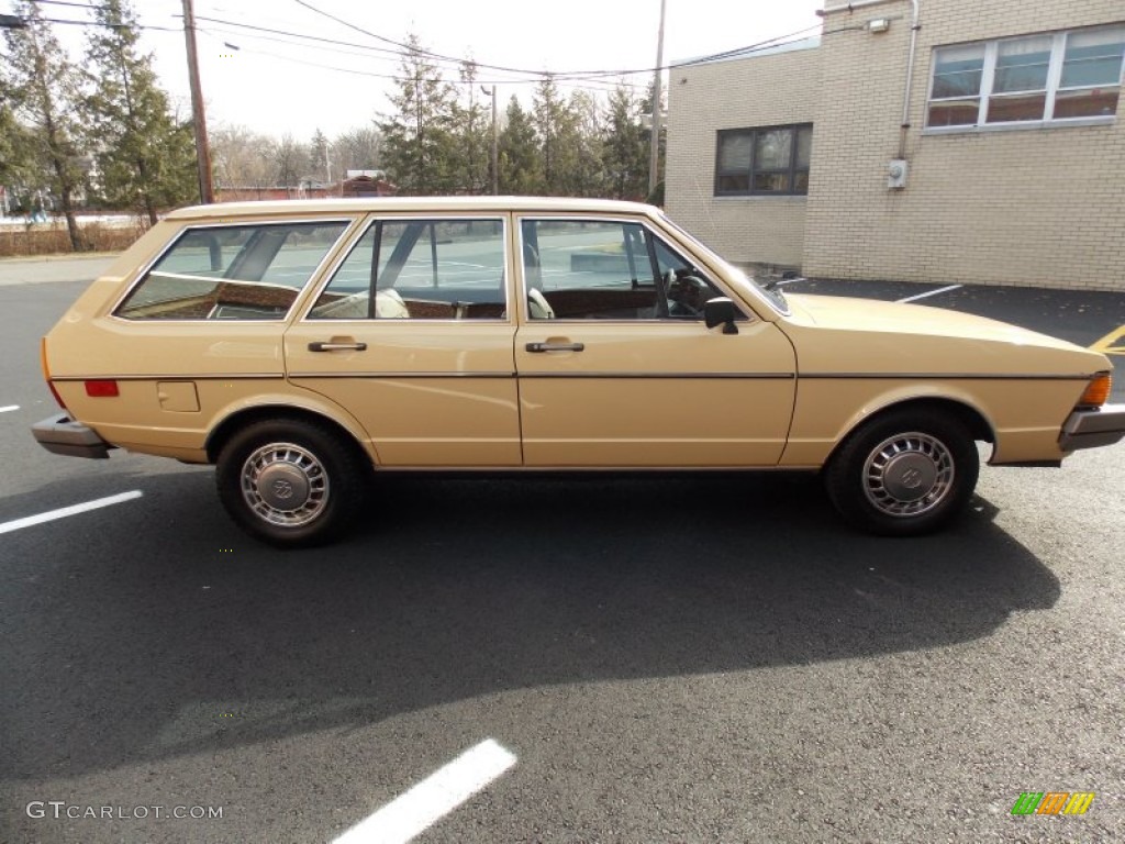 Dakota Beige 1978 Volkswagen Dasher Wagon Exterior Photo #76768582