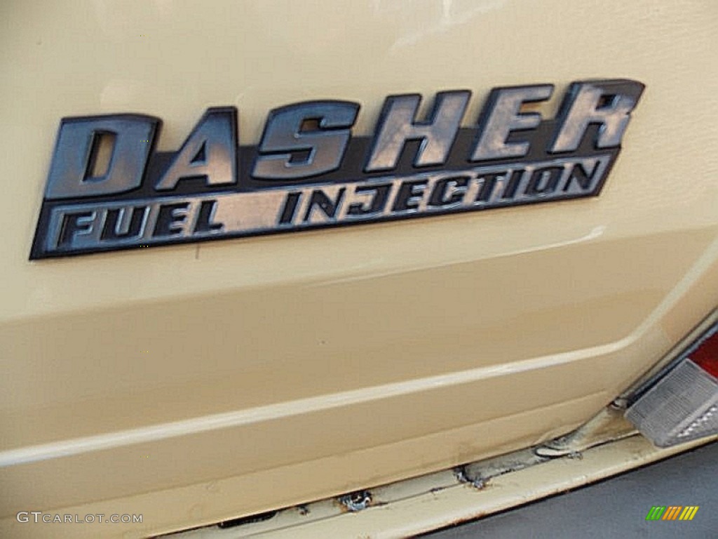 1978 Volkswagen Dasher Wagon Marks and Logos Photo #76768843