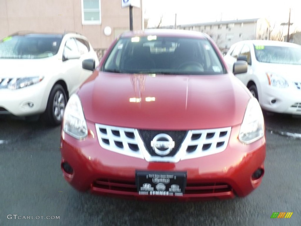 2011 Rogue S AWD - Cayenne Red / Black photo #2