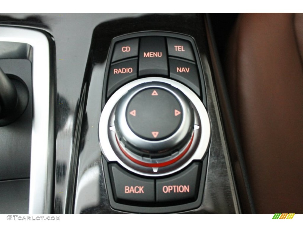 2011 BMW 5 Series 528i Sedan Controls Photo #76775268