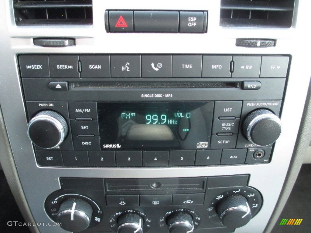 2008 Chrysler 300 Limited Audio System Photos