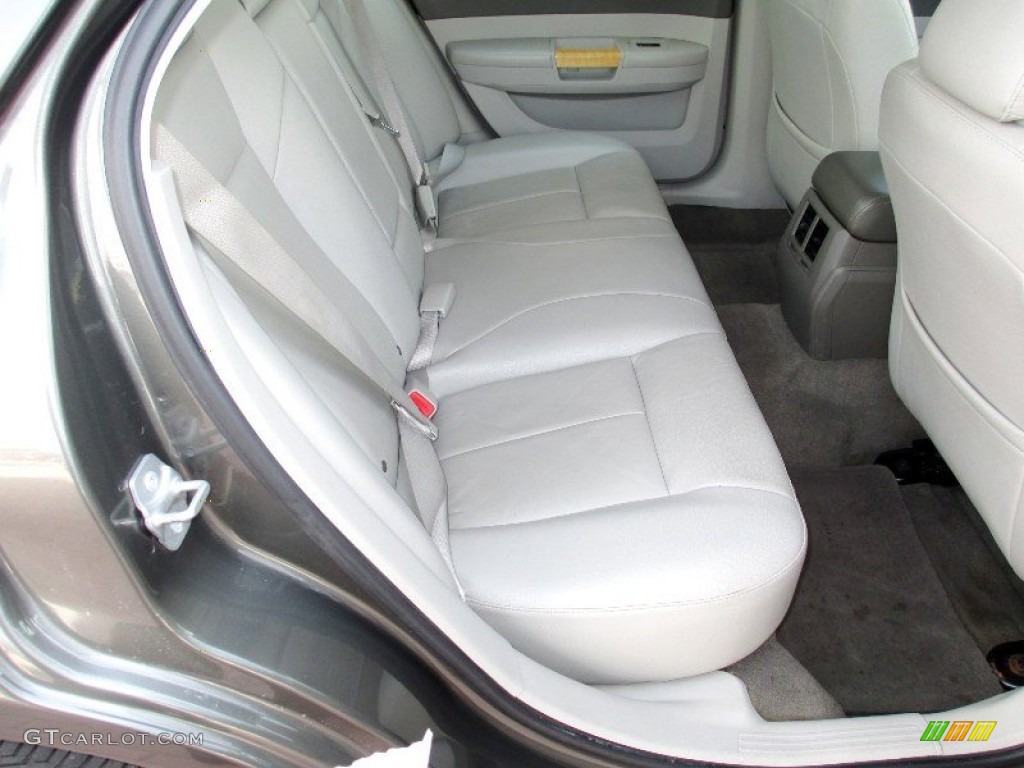 2008 Chrysler 300 Limited Rear Seat Photos
