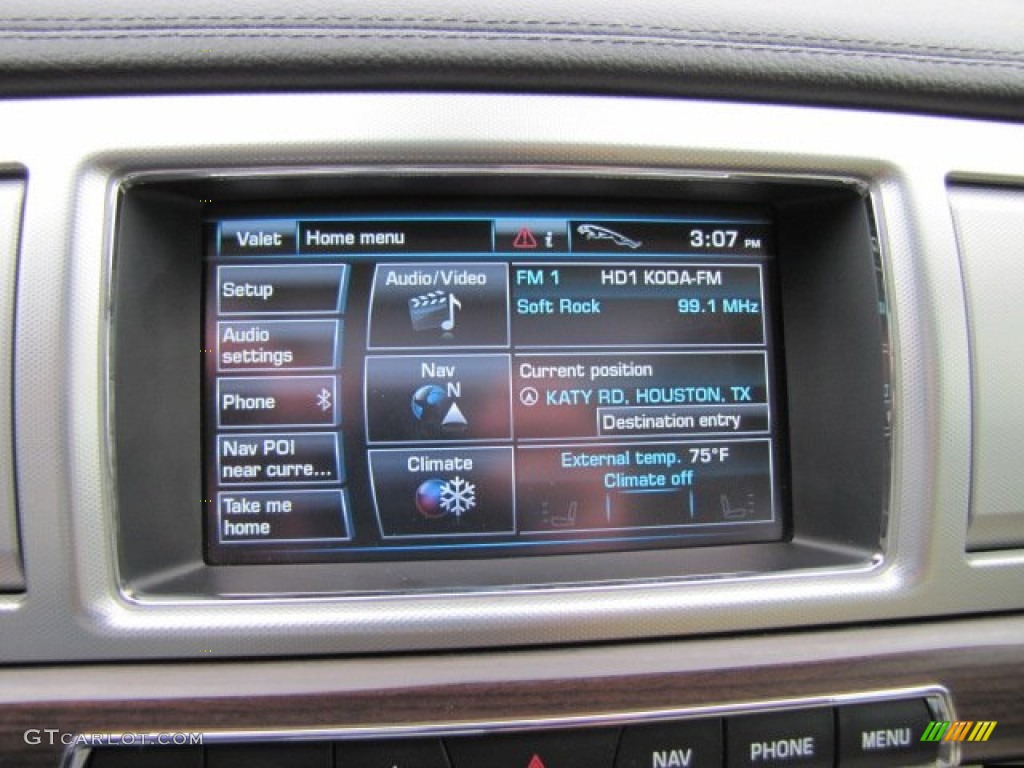 2012 Jaguar XF Standard XF Model Controls Photo #76779683