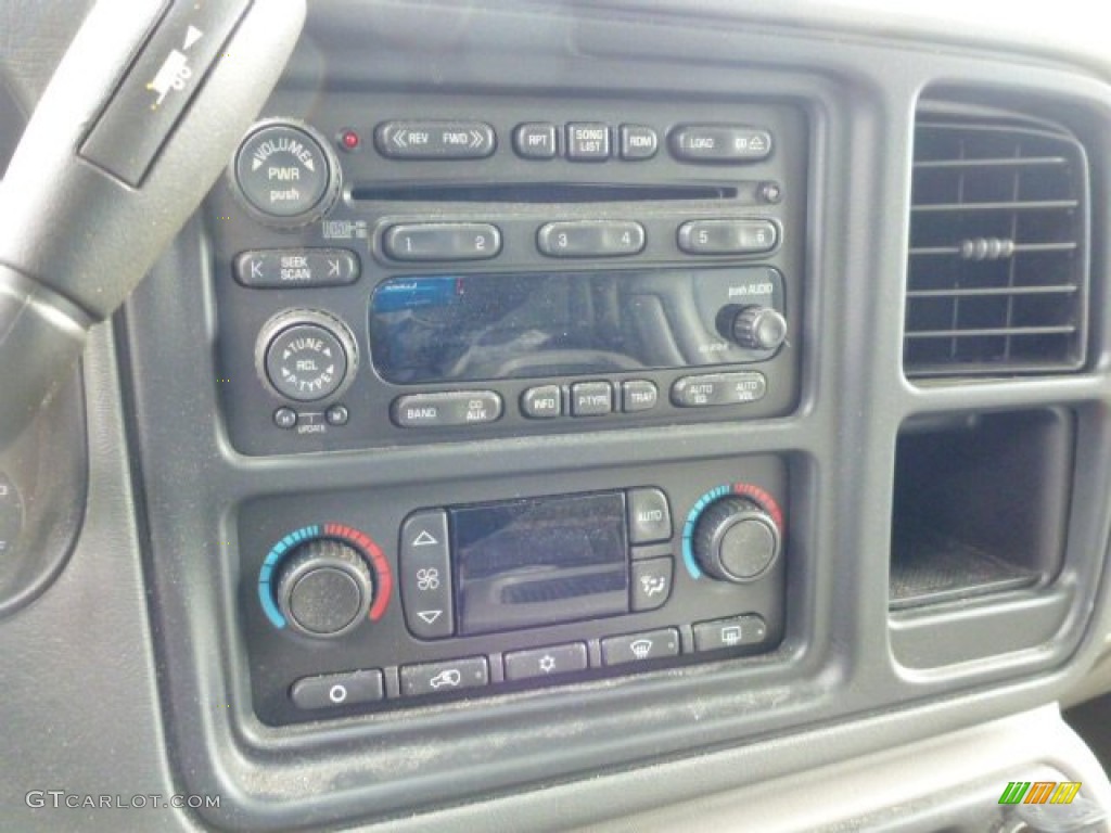 2004 Suburban 1500 Z71 4x4 - Dark Green Metallic / Gray/Dark Charcoal photo #13