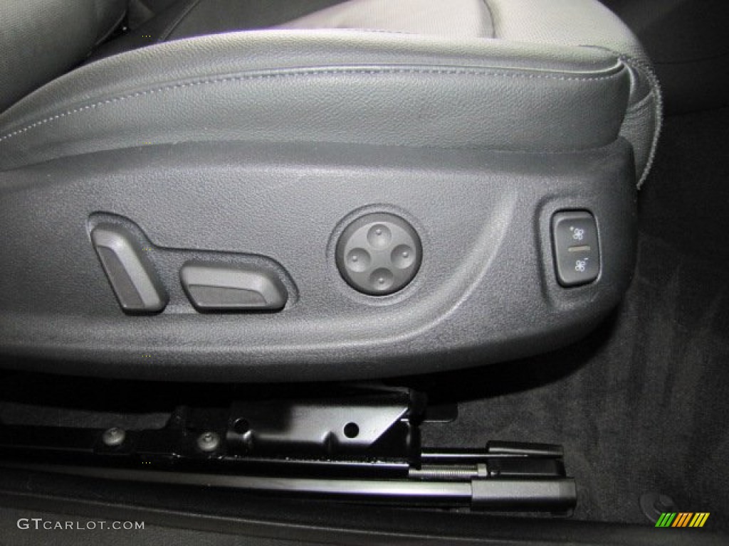 2010 Audi S5 3.0 TFSI quattro Cabriolet Controls Photo #76781044