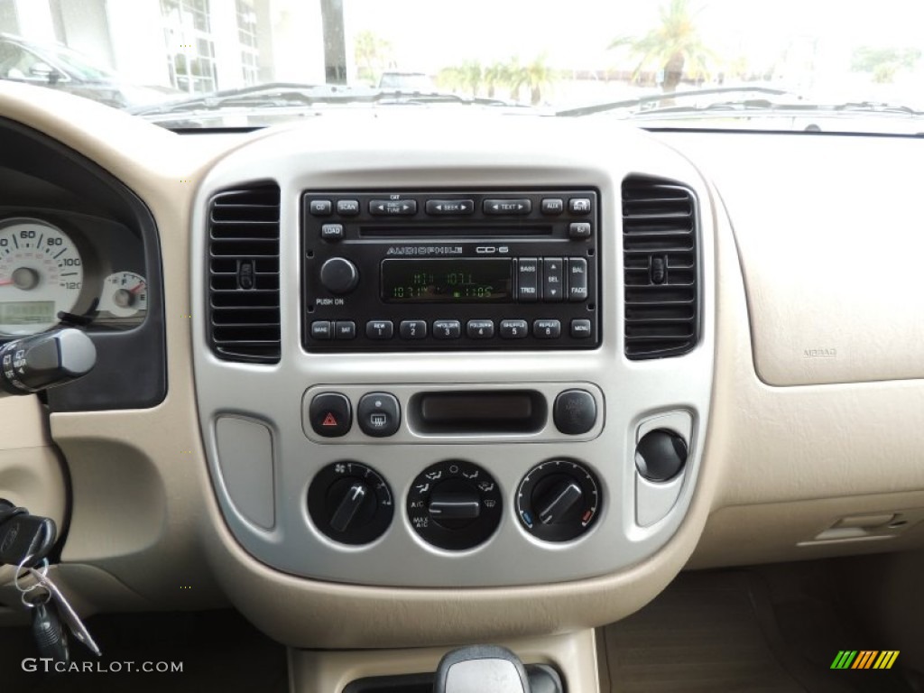 2007 Ford Escape XLT Controls Photo #76781102