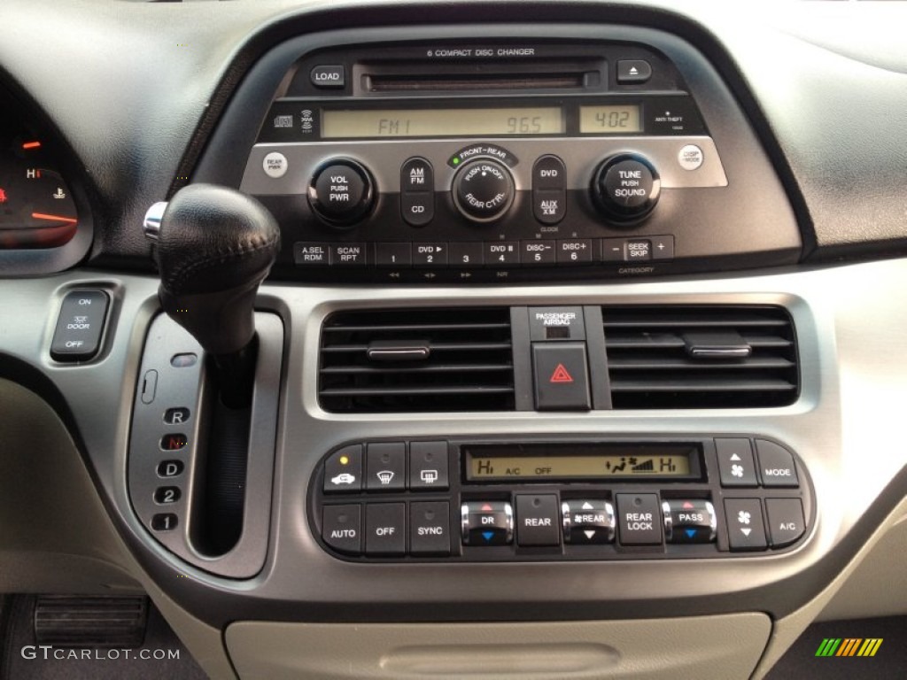 2006 Honda Odyssey EX-L Controls Photo #76782070