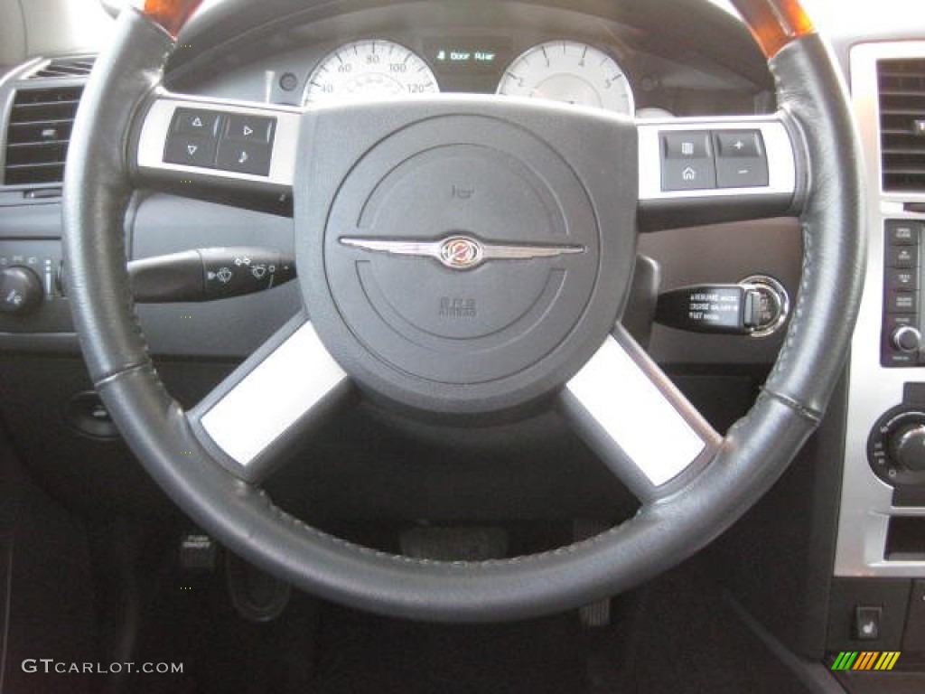 2010 Chrysler 300 C HEMI AWD Steering Wheel Photos