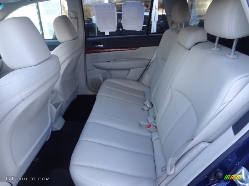 2010 Outback 2.5i Limited Wagon - Azurite Blue Pearl / Warm Ivory photo #16
