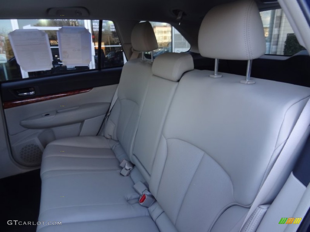 2010 Outback 2.5i Limited Wagon - Azurite Blue Pearl / Warm Ivory photo #18