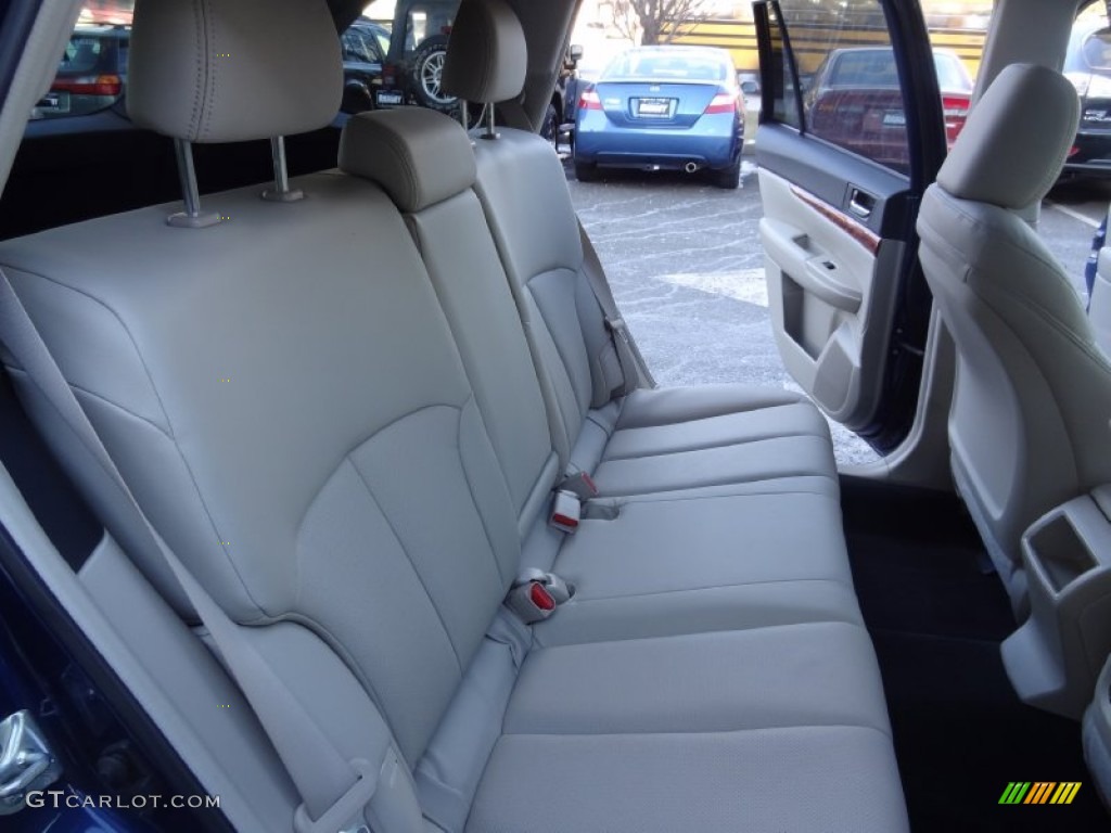 2010 Outback 2.5i Limited Wagon - Azurite Blue Pearl / Warm Ivory photo #25