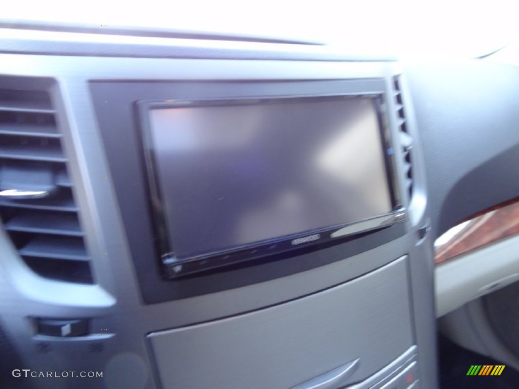 2010 Outback 2.5i Limited Wagon - Azurite Blue Pearl / Warm Ivory photo #33