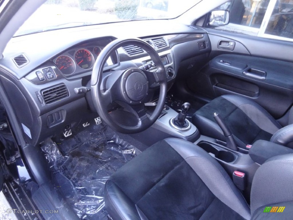 Black Alcantara Interior 2006 Mitsubishi Lancer Evolution IX Photo #76788323