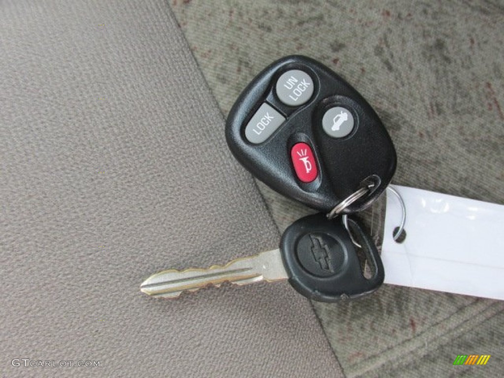 2004 Impala LS - Sandstone Metallic / Neutral Beige photo #18