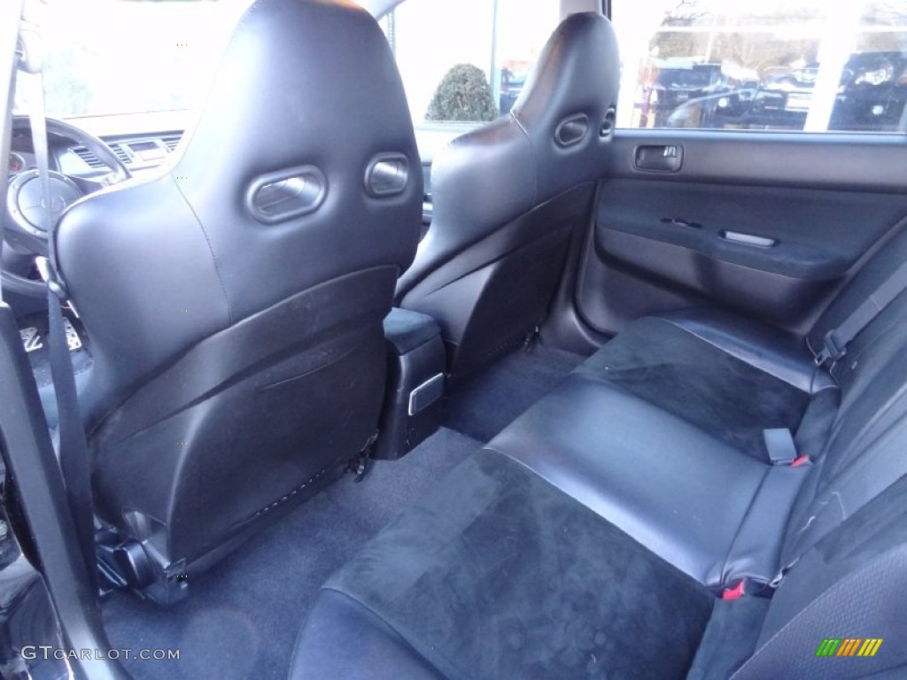 2006 Mitsubishi Lancer Evolution IX Rear Seat Photos
