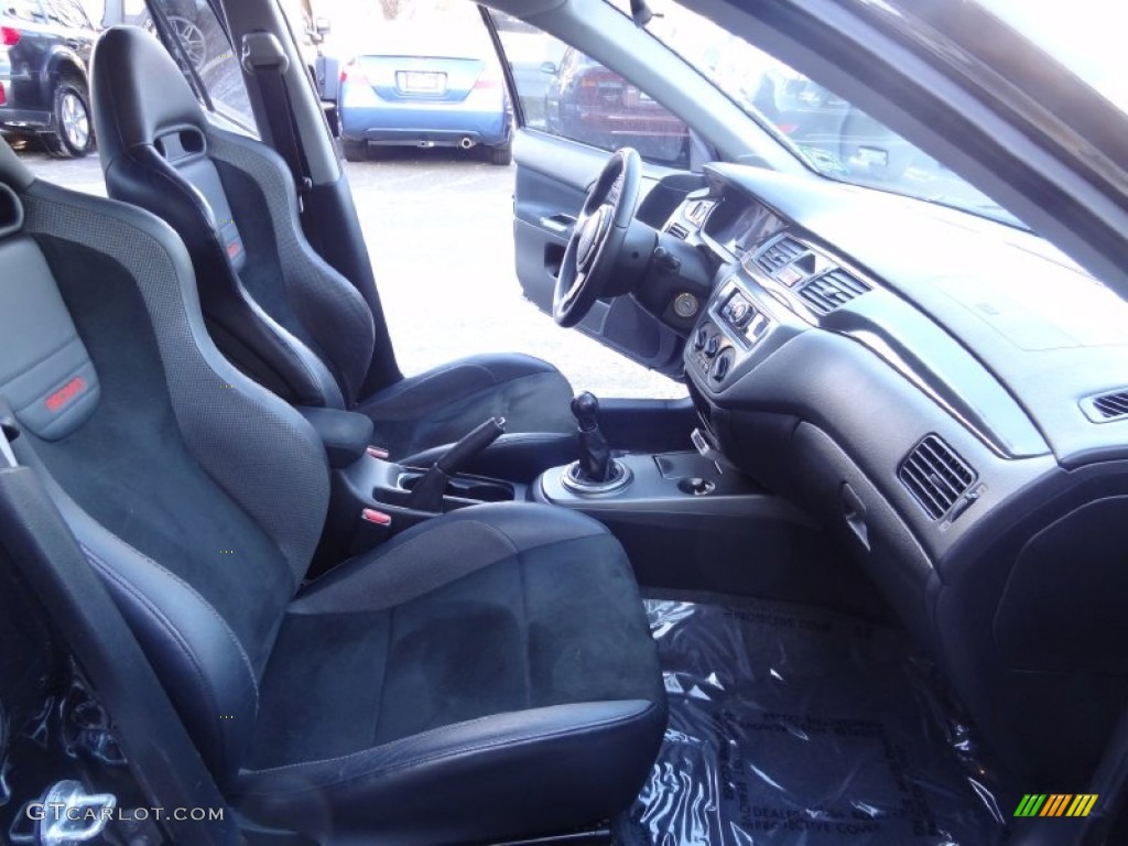 Black Alcantara Interior 2006 Mitsubishi Lancer Evolution IX Photo #76788434