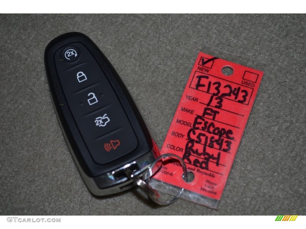 2013 Ford Escape SEL 2.0L EcoBoost Keys Photo #76790183