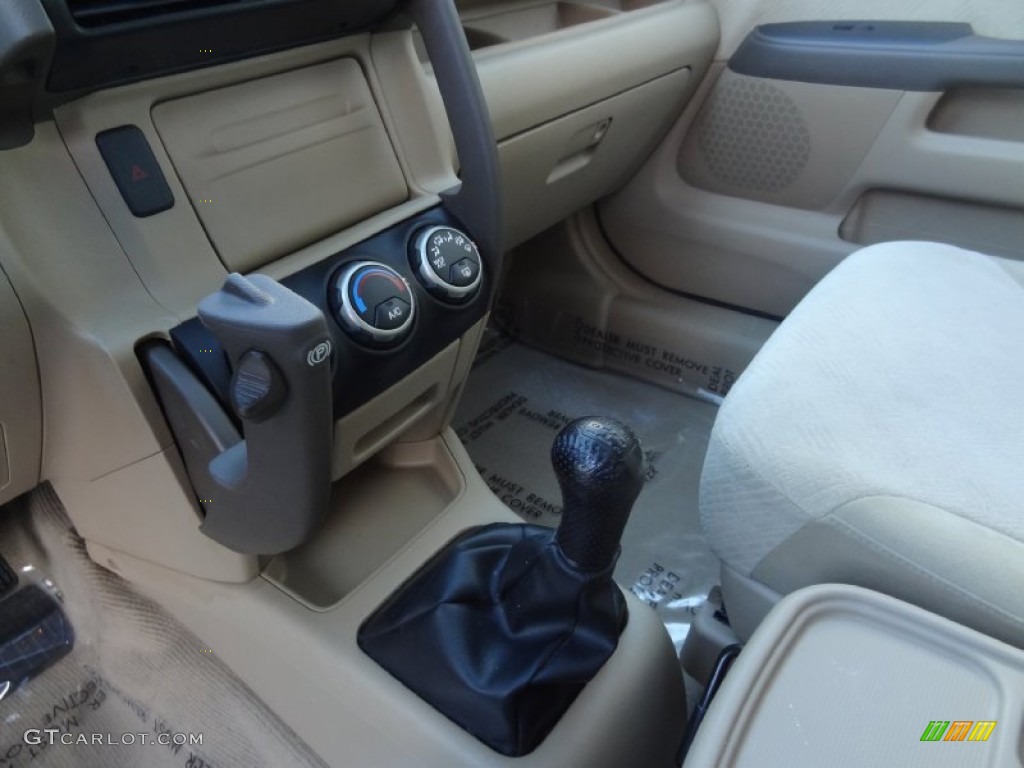2006 Honda CR-V EX 4WD Transmission Photos