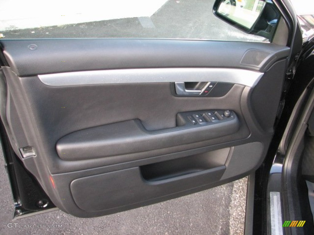 2006 Audi A4 2.0T quattro Sedan Ebony Door Panel Photo #76793033