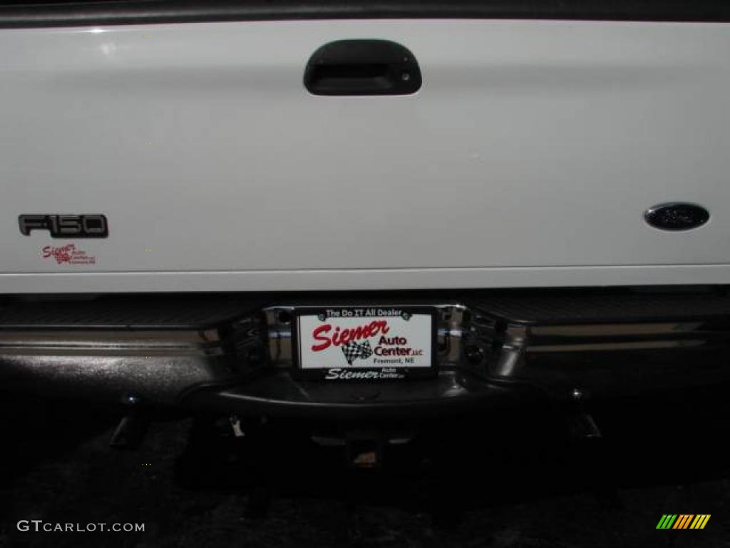 2002 F150 Lariat SuperCab 4x4 - Oxford White / Medium Parchment photo #11