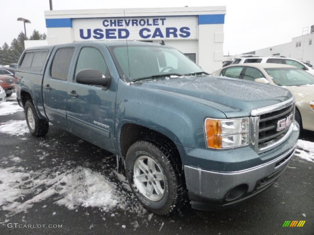 Stealth Gray Metallic GMC Sierra 1500