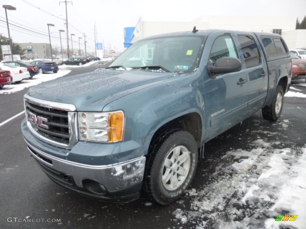 Stealth Gray Metallic 2010 GMC Sierra 1500 SLE Crew Cab 4x4 Exterior Photo #76795457
