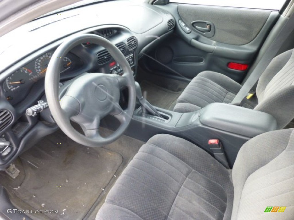 2002 Pontiac Grand Prix SE Sedan Interior Color Photos