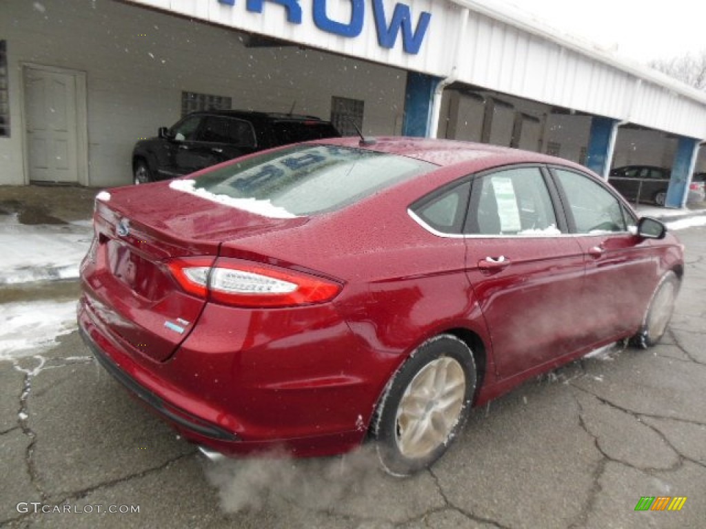 2013 Fusion SE 1.6 EcoBoost - Ruby Red Metallic / Charcoal Black photo #8