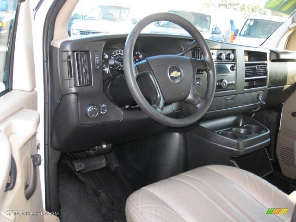 2010 Chevrolet Express 1500 Work Van Dashboard Photos