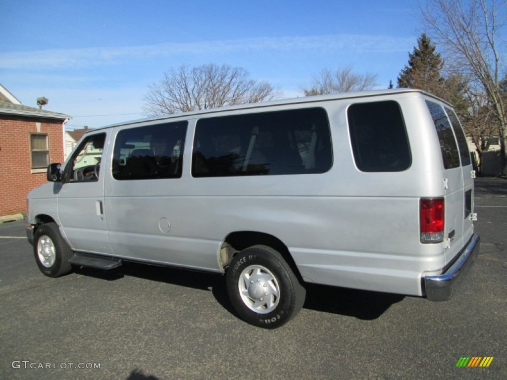 2008 E Series Van E350 Super Duty XLT 15 Passenger - Silver Metallic / Medium Flint photo #5